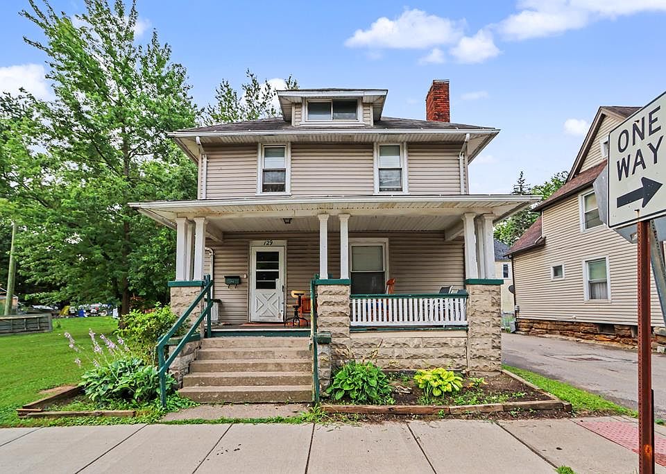 1st image of 129 W 5th St