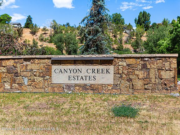 4th image of 687 Canyon Creek Dr