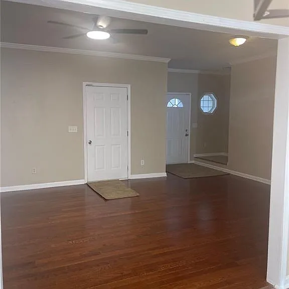 282 Village Dr — Photo 4