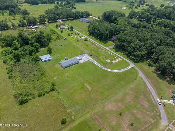 5th image of 178 El Shaddai Rd