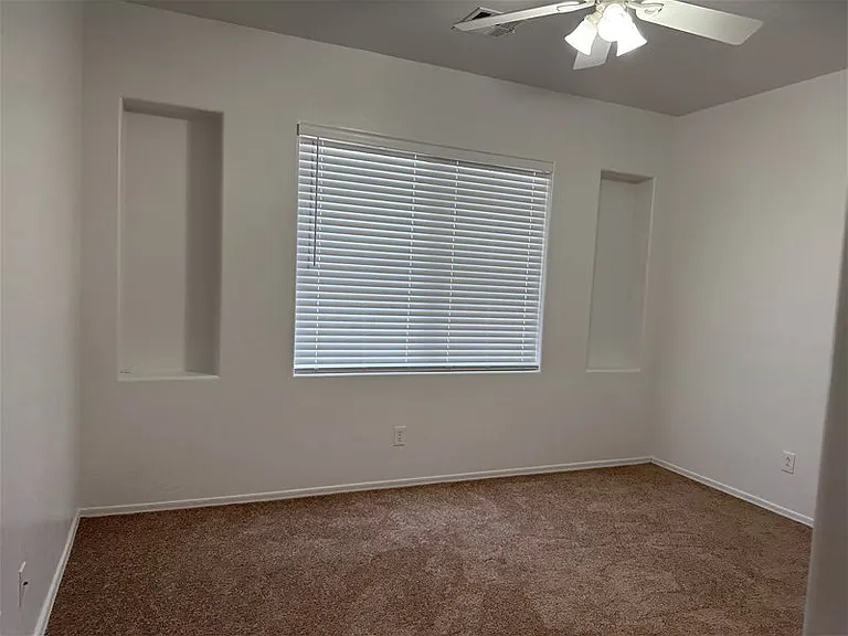 9711 W Horse Thief Pass — Photo 11