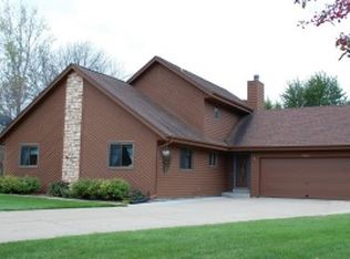 6922 Glenn Ct, Wind Lake, WI