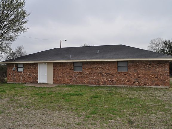 3rd image of 505 Venice Dr