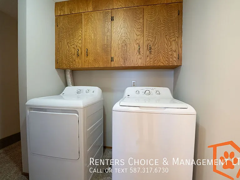 320 52nd Ave W #1 — Photo 12