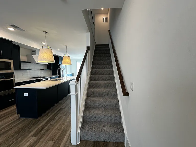 9107 Creek Bottom Ln — Photo 12