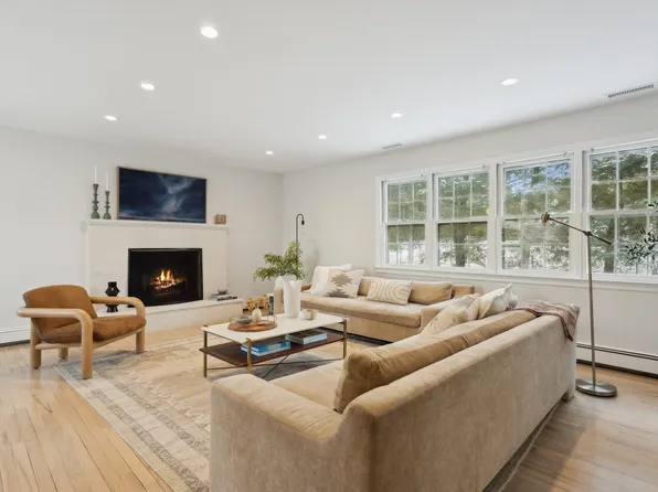 5 Canning Lane, Westport, CT 06880