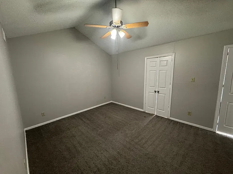 5252 Scottsdale Ave — Photo 4