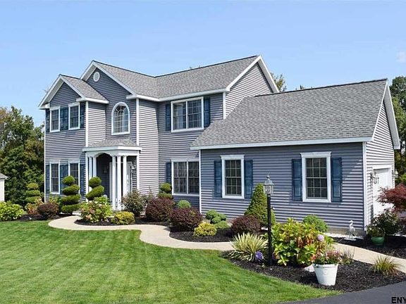 2nd image of 29 Crimson Cir
