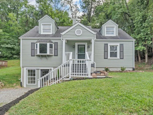 5204 Salem Tpke NW, Roanoke, VA 24017