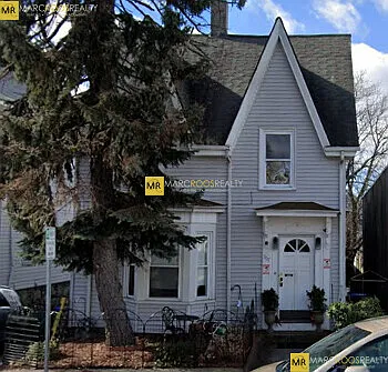 Main St — Photo 10