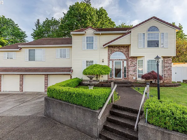 2320 SW Willow Pkwy, Gresham, OR 97080