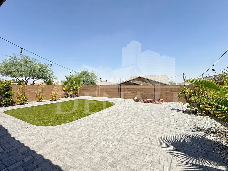 1636 W Estes Way — Photo 27