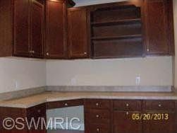 5th image of 2226 Beatrice Dr NE