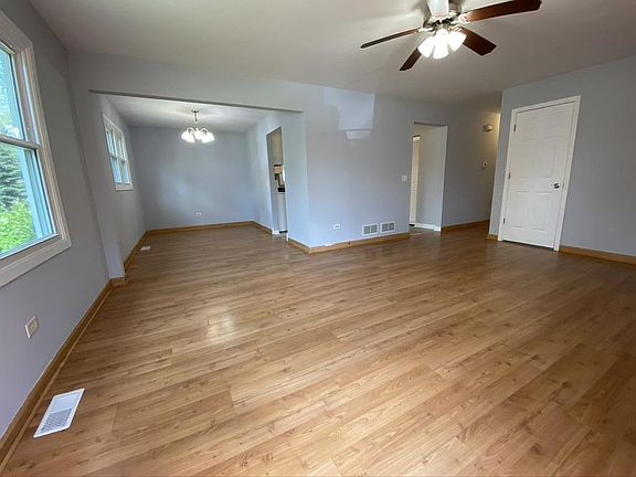 3rd image of 4 S Lake Ave