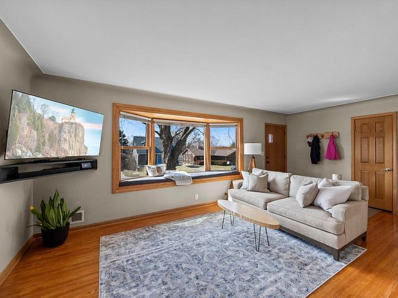 2nd image of 4337 McLeod St NE