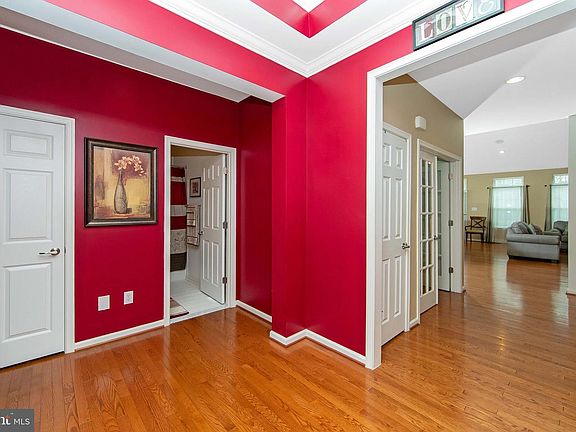 3rd image of 27 Simpkins Ln