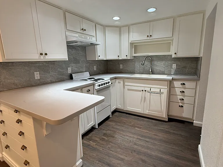 280B Mary St — Photo 2
