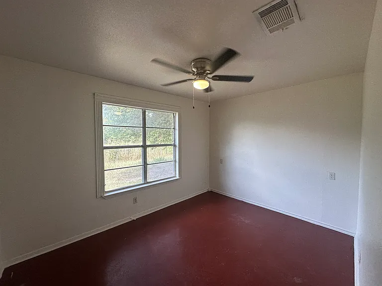 209 Schirra Pl — Photo 3