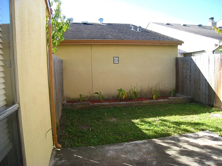 12319 Springcrest Dr — Photo 13