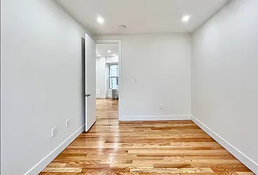 Rented by MADEHOME