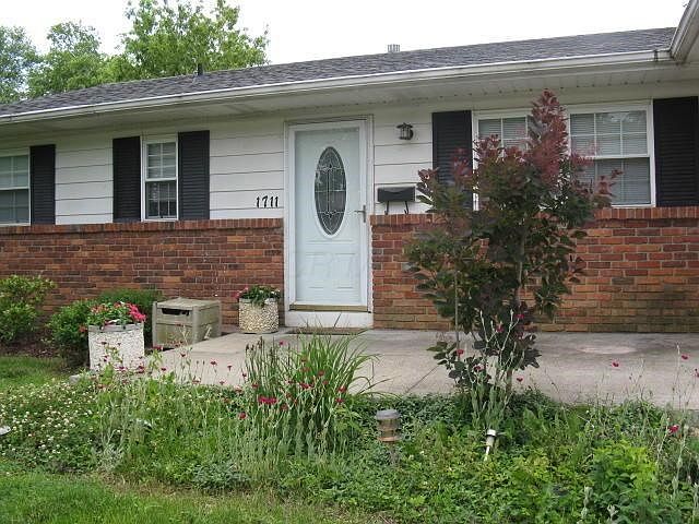 1st image of 1711 Arbor Hill Dr