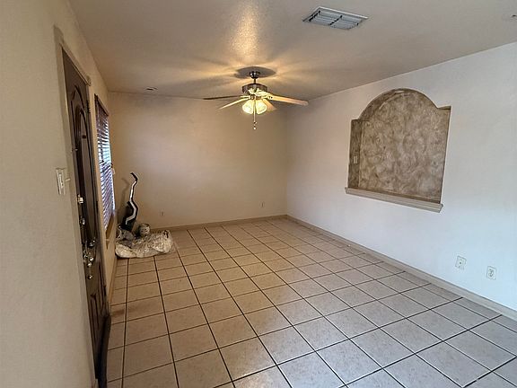 4th image of 4902 Marcella Ave APT 107