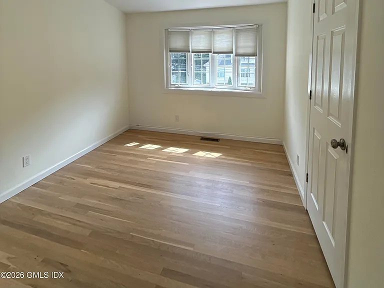 37 Amherst Rd — Photo 17