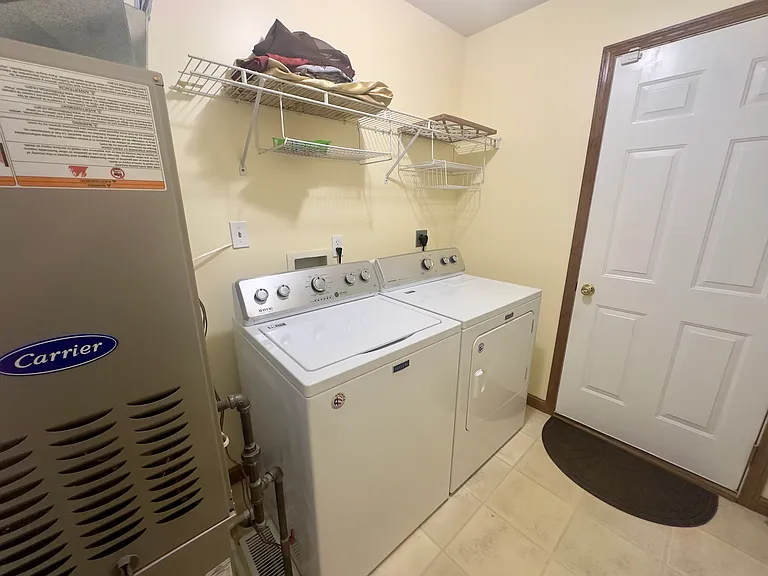 3328 Red Bud Ln — Photo 13