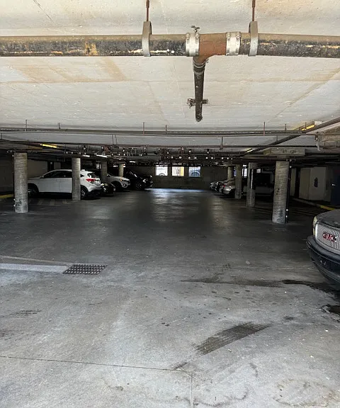 900 Rose Ave #1 — Photo 17