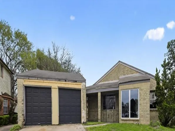 12306 Fairmeadow Dr, Houston, TX 77071