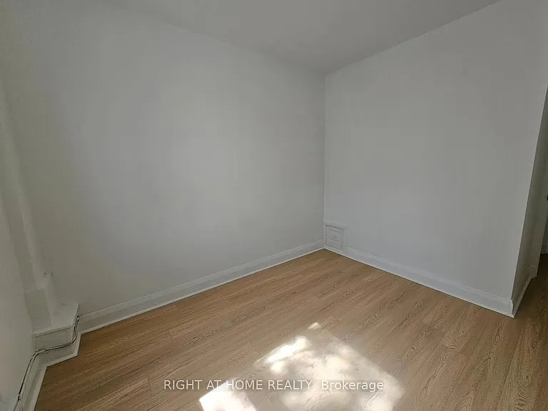 1316A King St W #2 — Photo 11