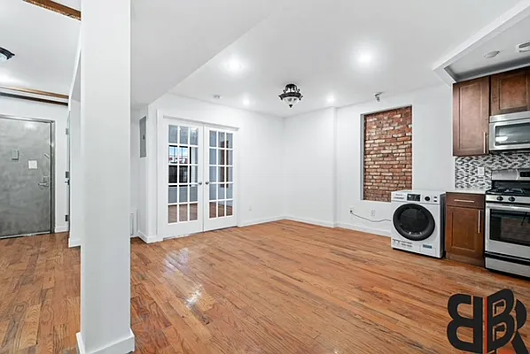 Rented by Bedford Brownstone Realty | media 20