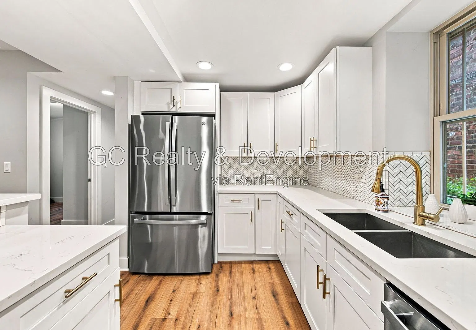 2 bed, 2.0 bath, 1035 sqft, $2,295 — Photo 3