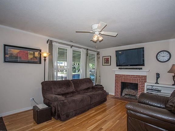 5th image of 4100 Lusk Dr
