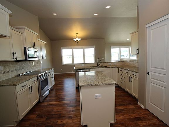 2nd image of 4928 S Coyote Creek Ln