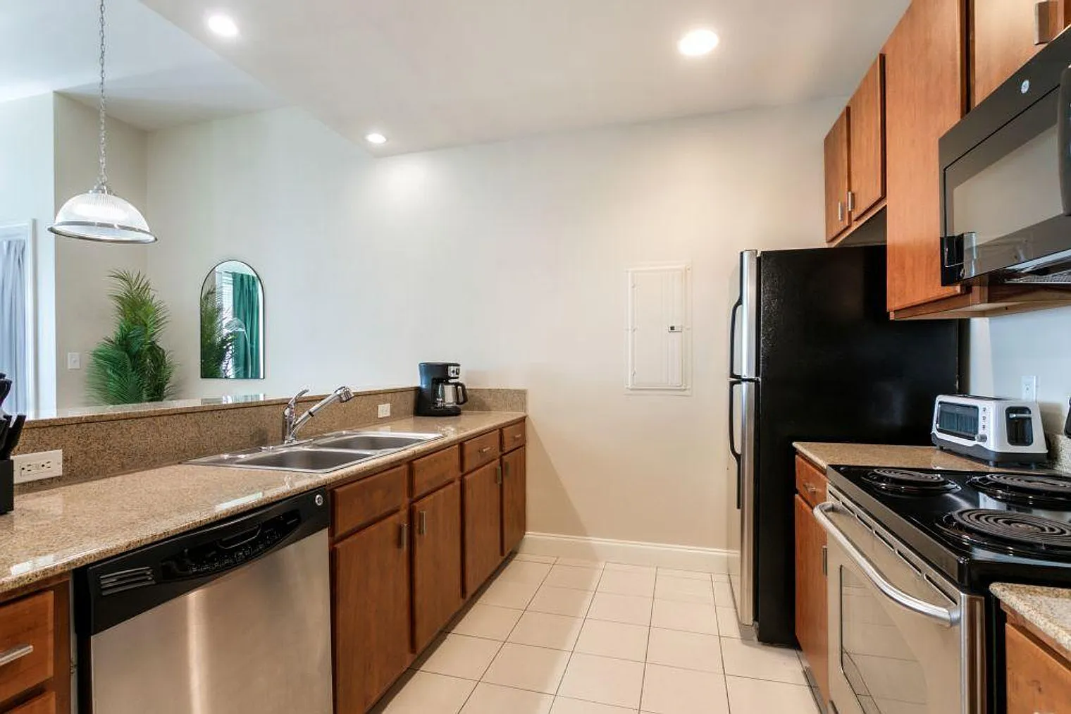 2 bed, 3.0 bath, 1033 sqft, $5,833 — Photo 4