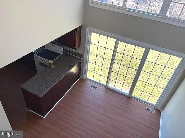 1018 Willowleaf Way — Photo 10