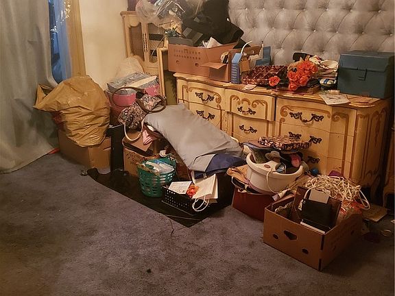 4th image of 87 Flint St