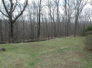 128 Farm Dr, Cumberland, RI 02864