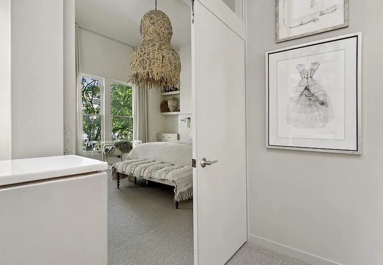 509 W Grant Pl — Photo 12