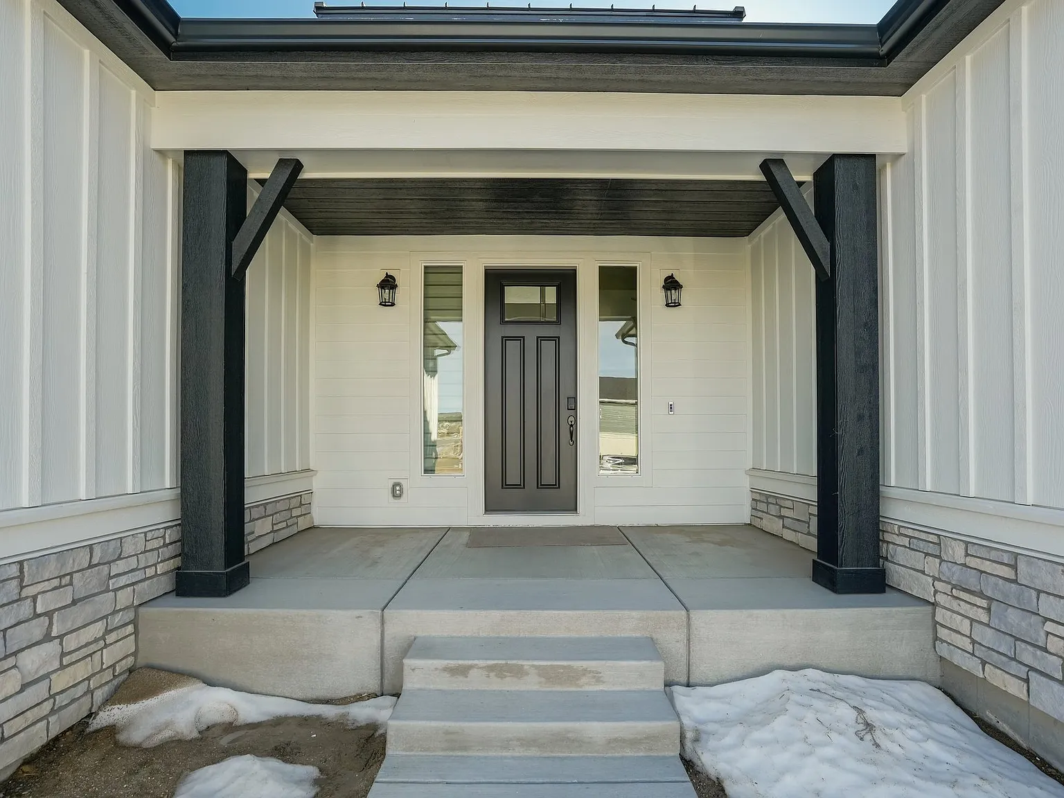 5 bed, 4507 sqft, $3,850 — Photo 4