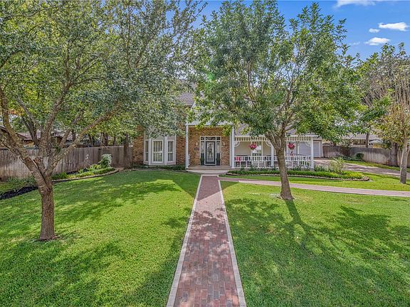 2nd image of 6414 Windwood Dr