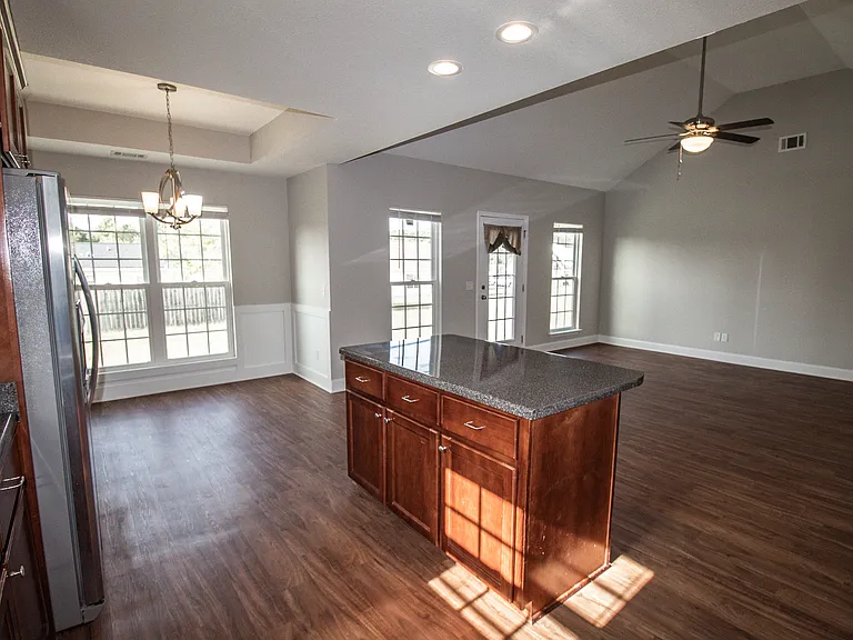 6006 Virginia Pine Ave — Photo 3