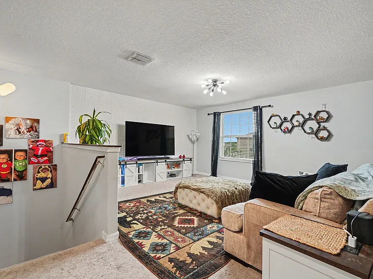 7088 King Creek Dr — Photo 24