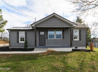 1447/1451 W Hunt Rd, Maryville, TN 37801