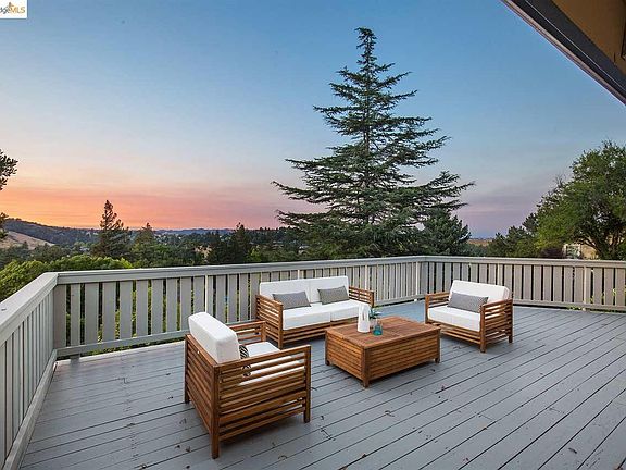 3rd image of 1166 Alta Mesa Dr