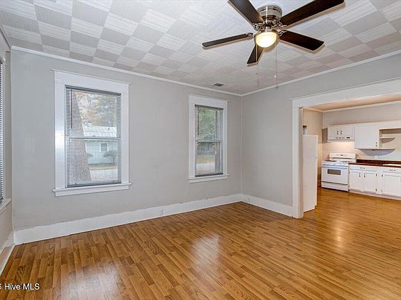 2nd image of 1722 Verdery Street
