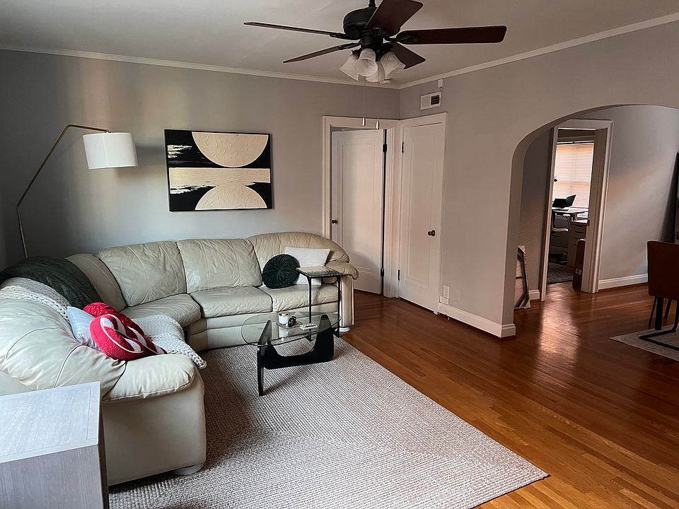 1st image of 3406 Erie Ave #306