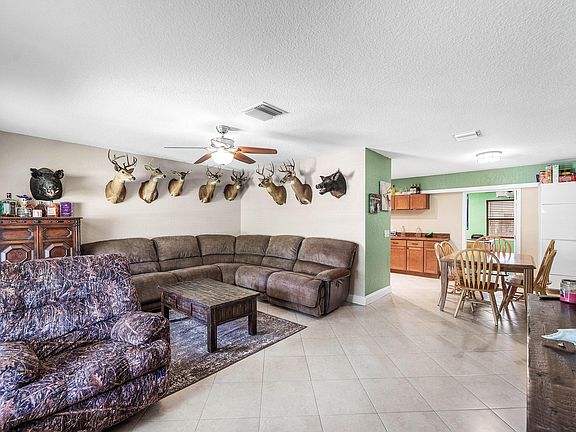 4th image of 7416 Cocoanut Drive