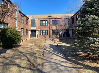 7743 Arthur Ave #1, Saint Louis, MO 63117